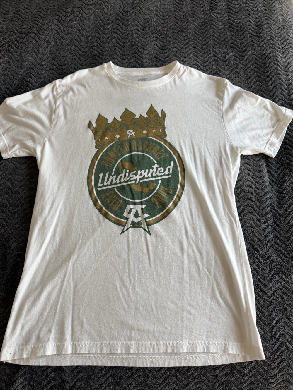 CANELO ALVAREZ Undisputed Graphic Crown Tee - White with Green & Gold Print
